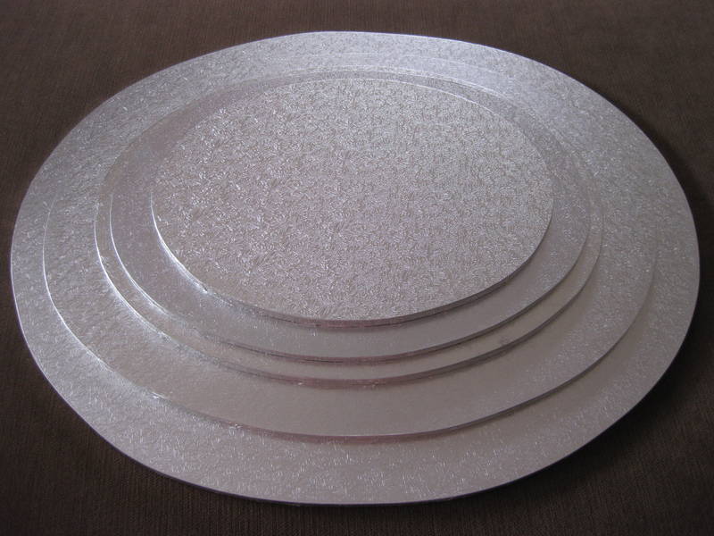 Cardboard Cake Board Round Square Silver Thickness 2.2mm - Size 3